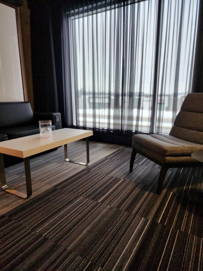 Grand Hotel Times Blainville-Mirabel Kültér fotó